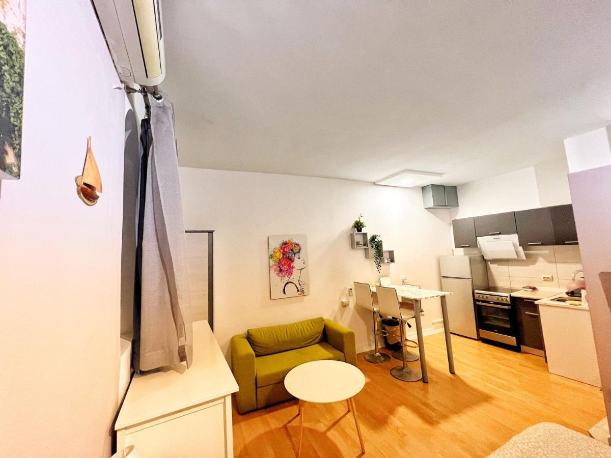 Appartement Klarisa Split Center Extérieur photo